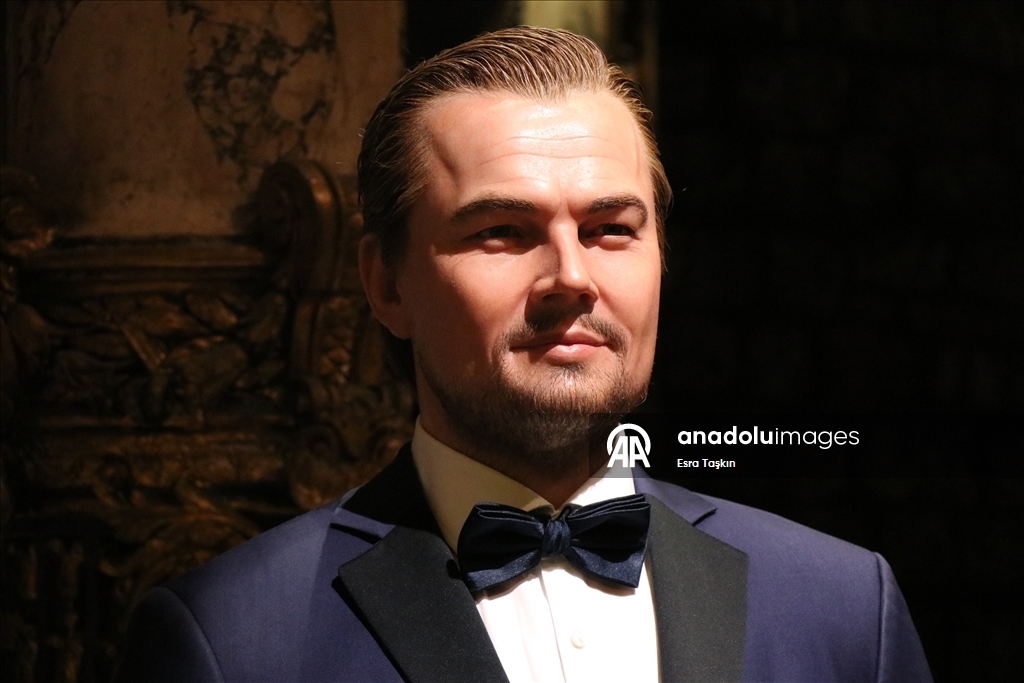 Paris'teki Grevin Müzesi, bal mumu heykelleriyle tarihe ışık tutuyor