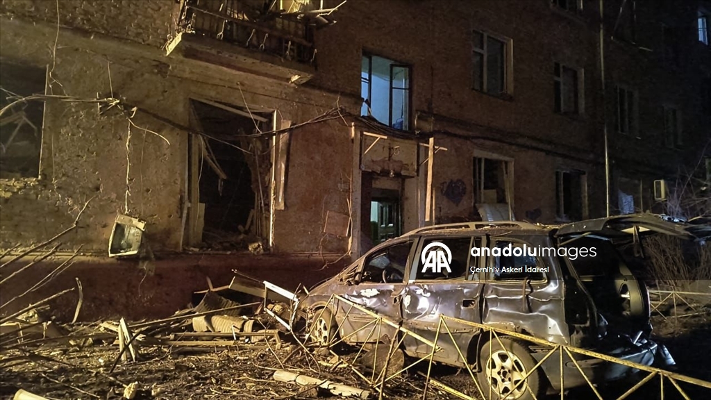 В Чернигове падение дрона повредило жилой дом: есть пострадавшие