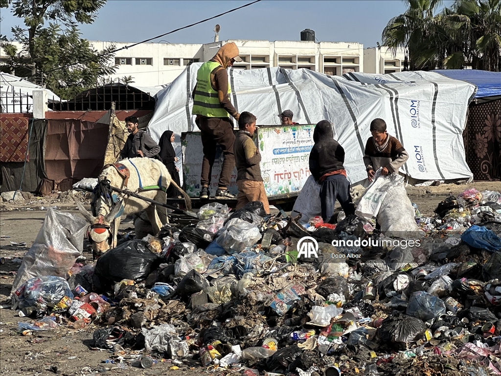 Растущее загрязнение вокруг университета Аль-Акса угрожает жизни переселенцев