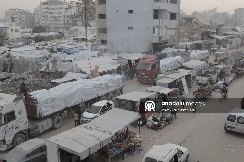 Гуманитарные грузы продолжают поступать в Газу