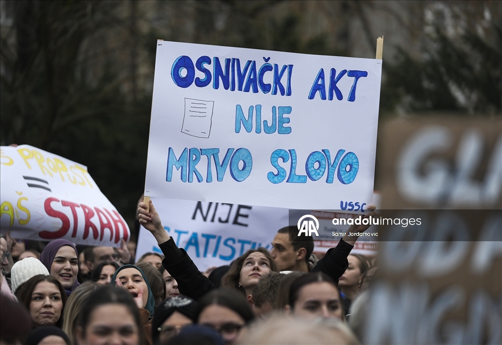 Studenti pred Vladom KS traže sistemsko rješavanje problema u domovima