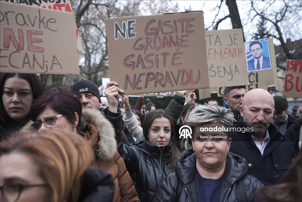 Studenti pred Vladom KS traže sistemsko rješavanje problema u domovima