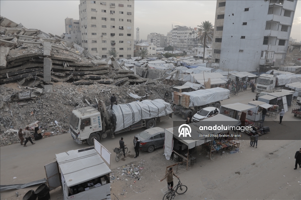 Гуманитарные грузы продолжают поступать в Газу