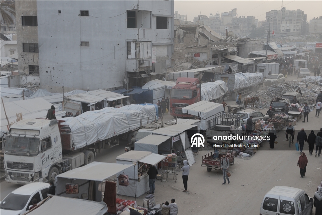 Гуманитарные грузы продолжают поступать в Газу