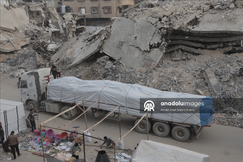 Гуманитарные грузы продолжают поступать в Газу