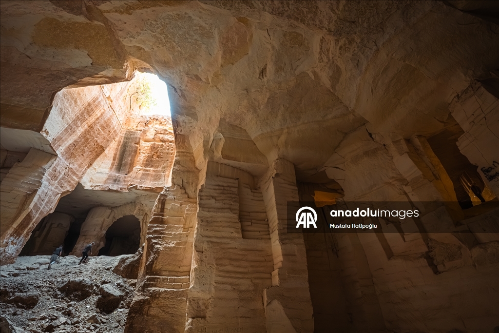 Пещеры Базда привлекают туристов со всего мира