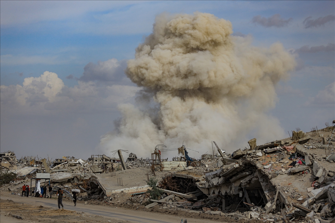 Израильская армия подорвала десятки зданий в Газе