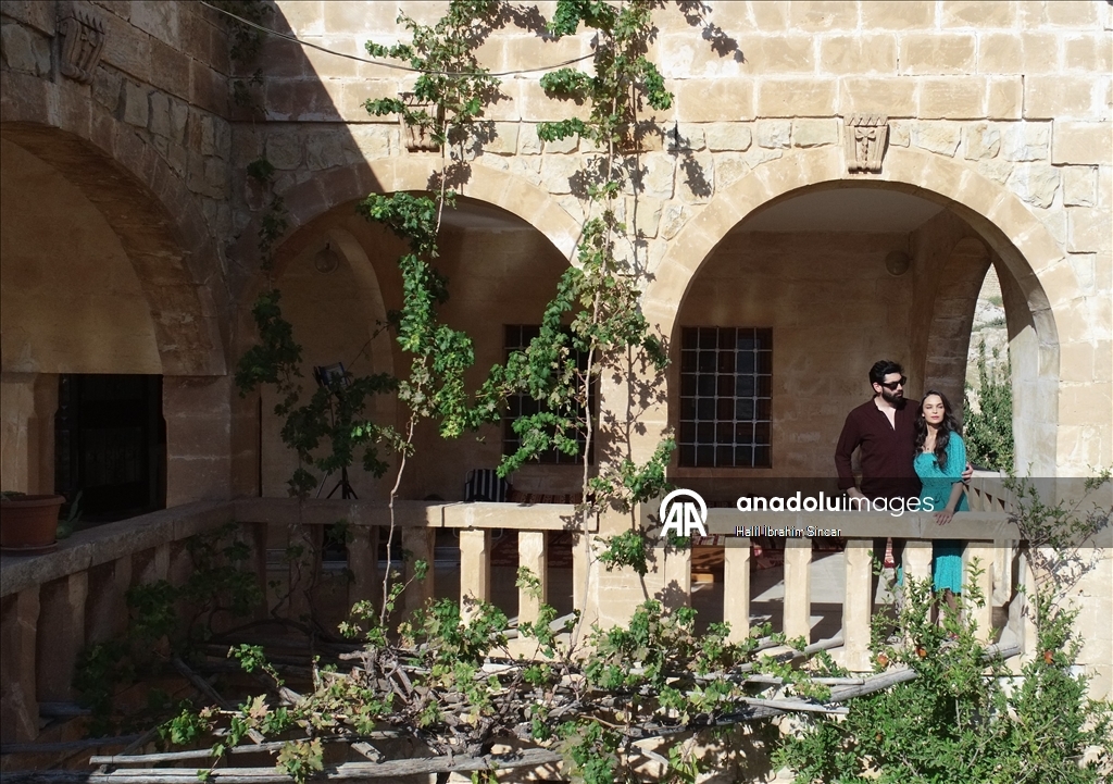 Dizi ve film yapımcılarının ilgisi tarihi şehir Mardin'i çekim platosuna çevirdi