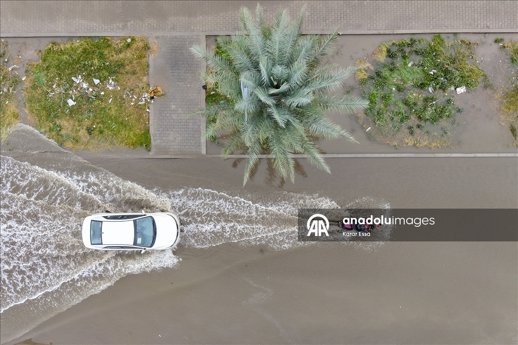 Irak'ta sağanak yağış hayatı olumsuz etkiledi