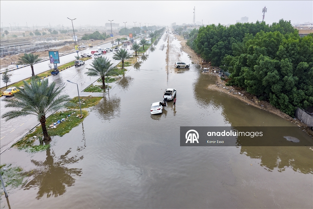 Heavy rainfall in Iraq disrupted daily life
