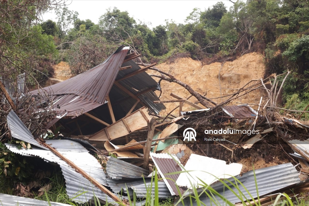 Flash floods and landslides in Sumatra