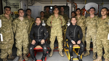 Denizaltıların 112'si "TCG Alemdar" arama-kurtarma faaliyetlerinde öncü rol oynuyor