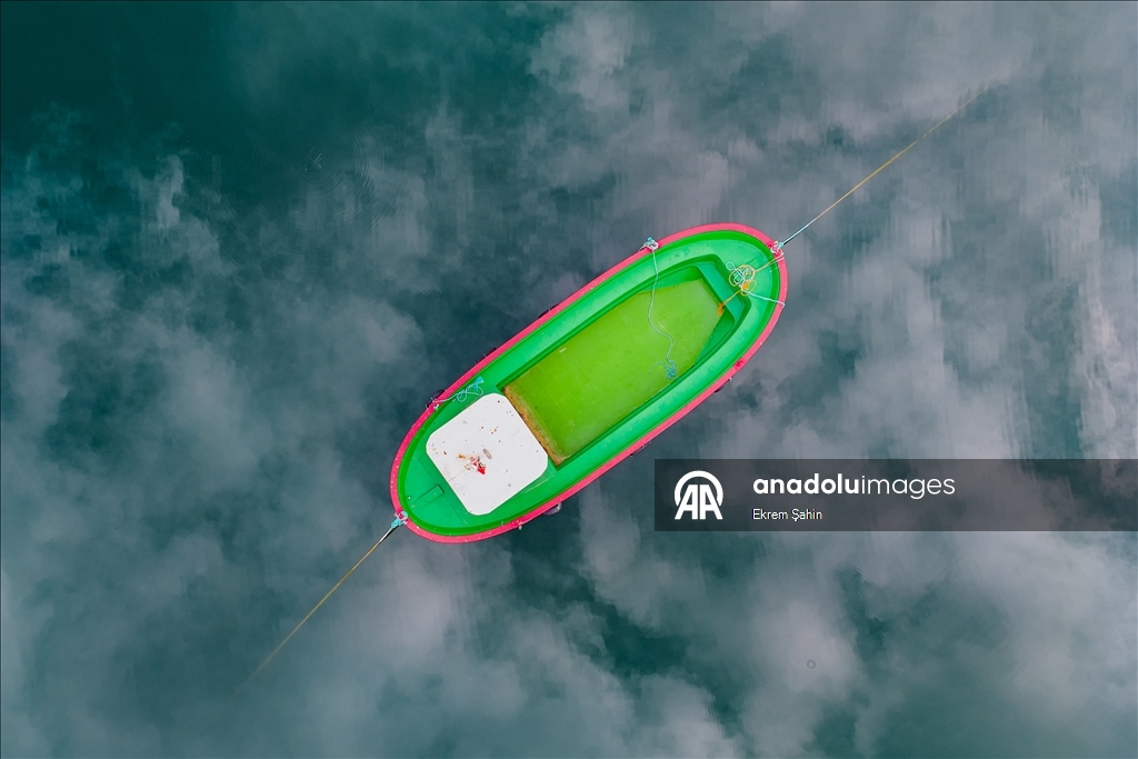 Karacaören Barajı’nda balıkçılık ve çiftlikler bölge ekonomisine katkı sağlıyor