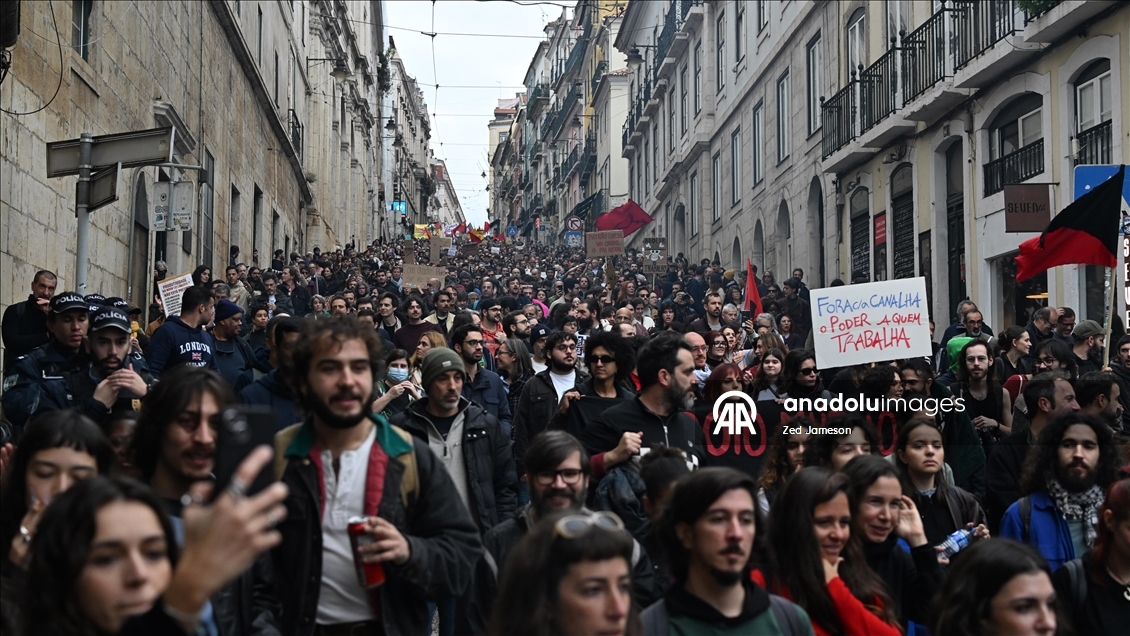 Portekiz'de 12 yıl aradan sonra ilk kez genel greve gidildi