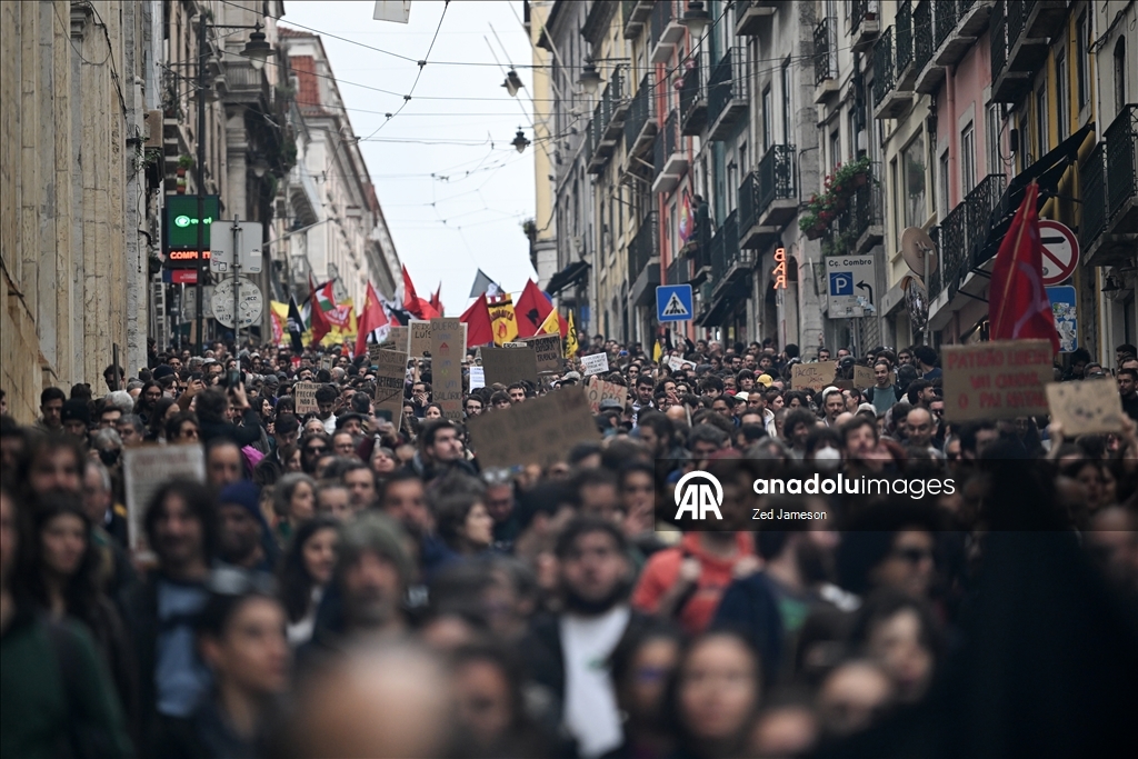 Portekiz'de 12 yıl aradan sonra ilk kez genel greve gidildi