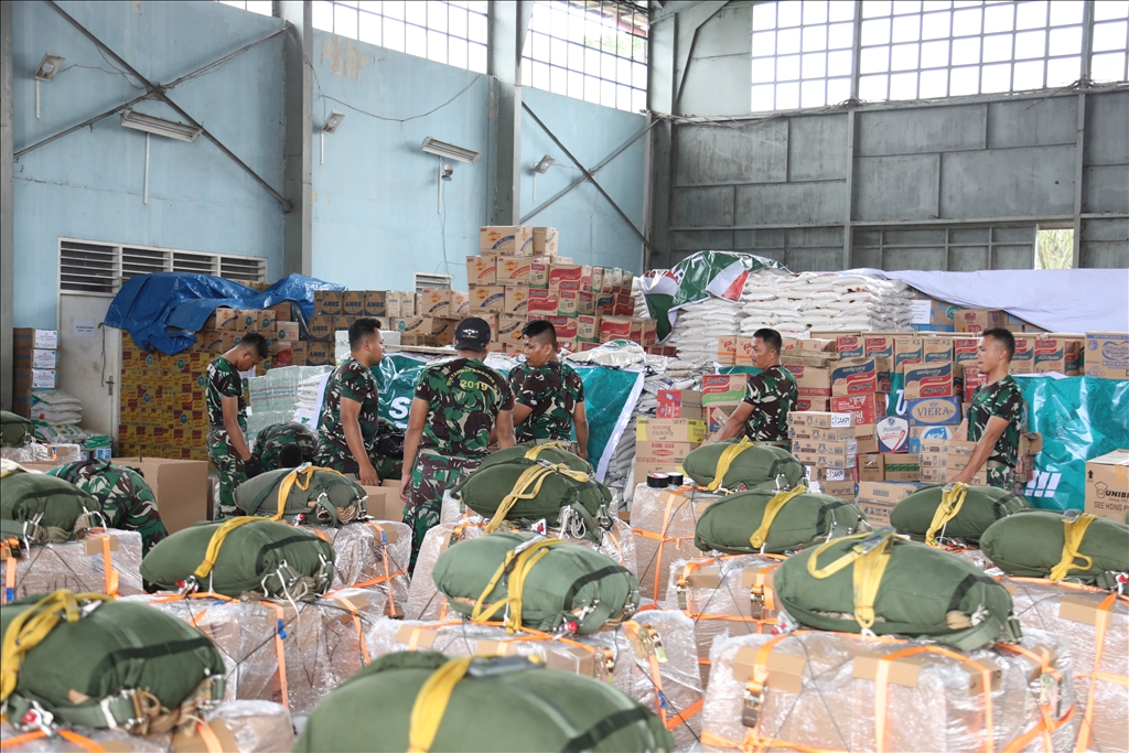 Indonesian National Armed Forces prepare aid for victims of flash floods and landslides in Indonesia