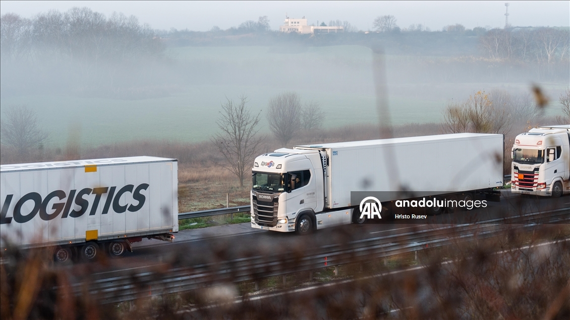 Bulgaristan'ın Kapitan Andreevo sınır kapısında 15 kilometrelik tır kuyruğu