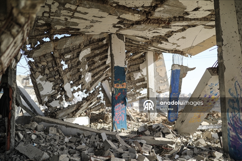 Художники из Газы раскрасили рисунками обломки зданий, разрушенных в результате израильских атак