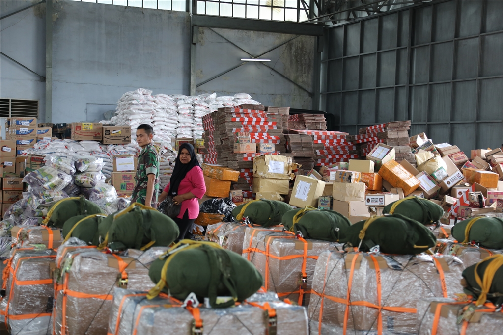 Indonesian National Armed Forces prepare aid for victims of flash floods and landslides in Indonesia