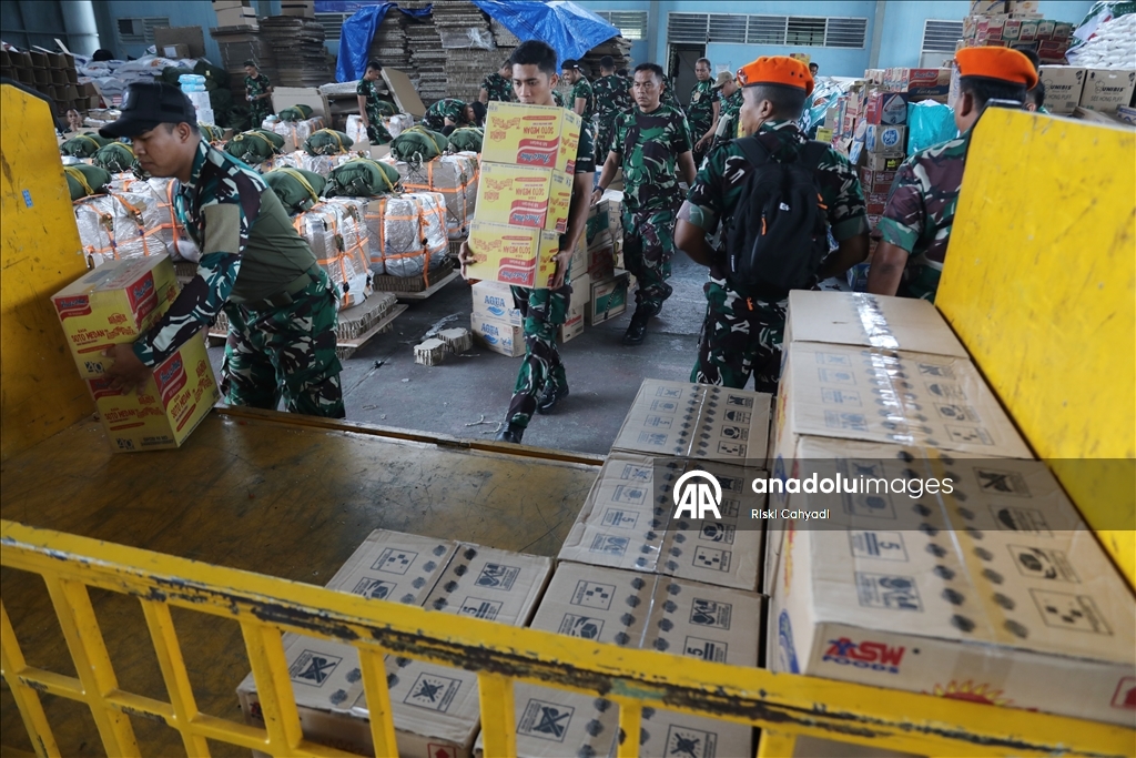 Indonesian National Armed Forces prepare aid for victims of flash floods and landslides in Indonesia
