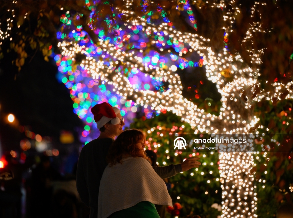 Christmas decorations and lights of San Carlos in California