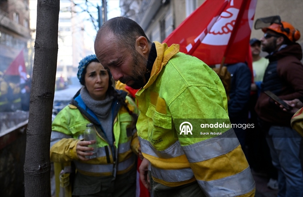 Madrid'de orman itfaiyecilerinin gösterisine polis müdahale etti