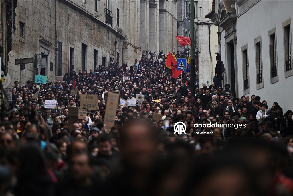 В Португалии впервые за 12 лет прошла всеобщая забастовка