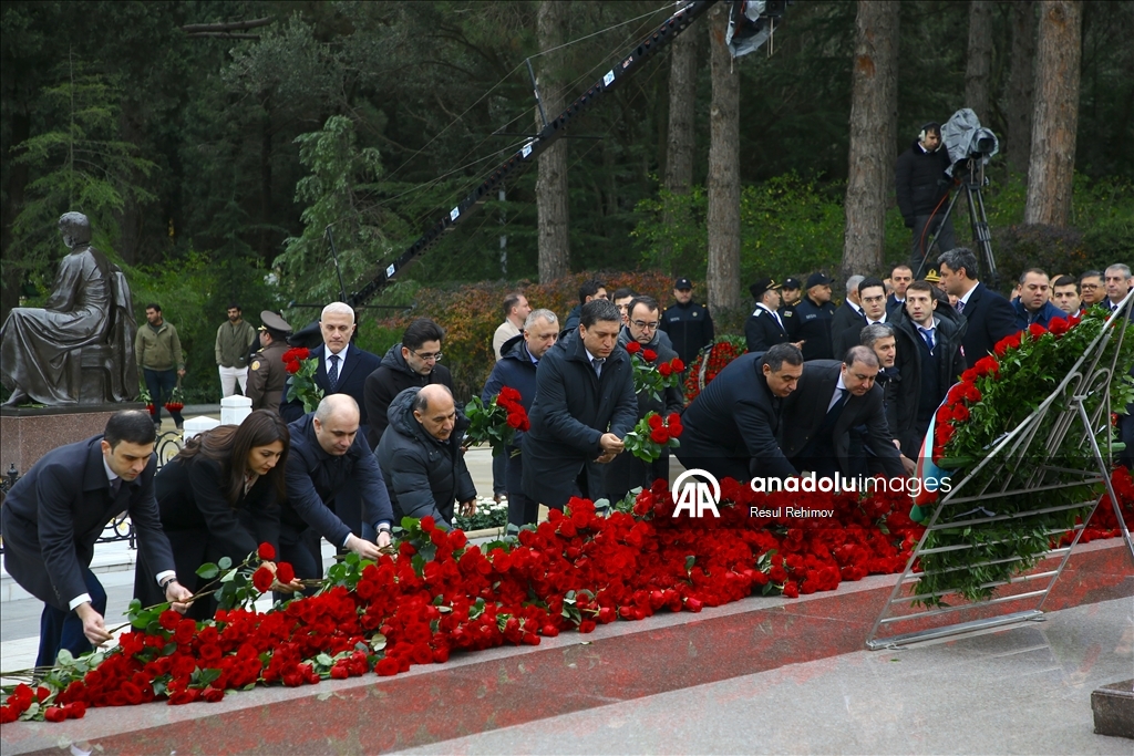 В Азербайджане чтят память общенационального лидера Гейдара Алиева