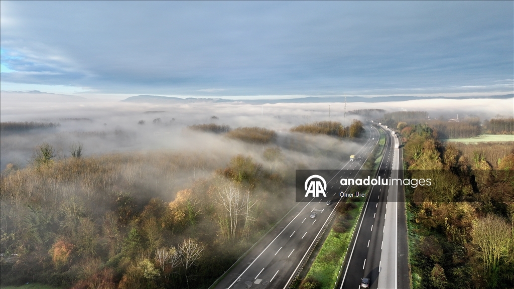 Fog shrouds Turkiye's Duzce