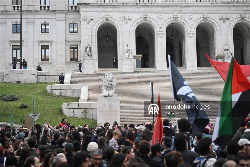 В Португалии впервые за 12 лет прошла всеобщая забастовка