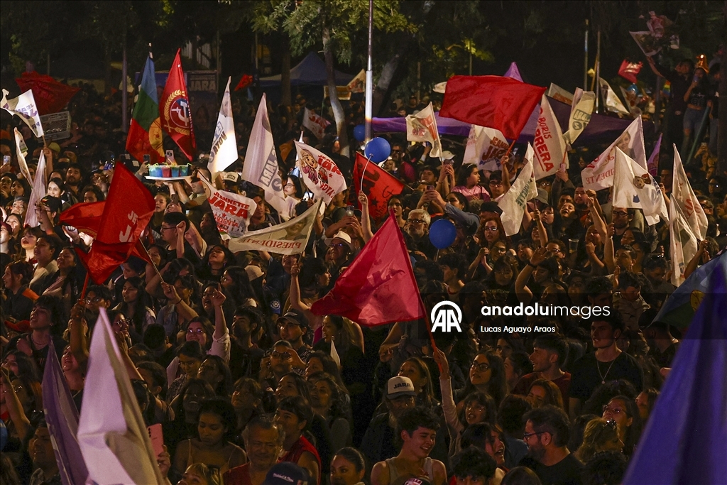 В Чили перед приближающимися президентскими выборами Жаннет Джара провела митинг