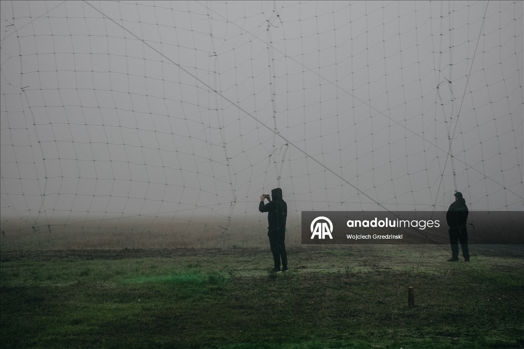 Donbas’ta drone tehditlerine karşı yollara ağ kaplı tüneller kuruldu