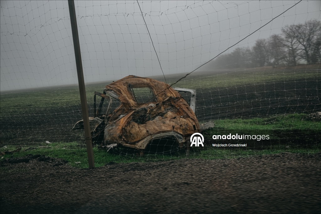 Donbas’ta drone tehditlerine karşı yollara ağ kaplı tüneller kuruldu