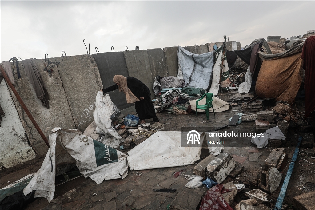 Li Xezeyê ji ber barana zêde bi sedan kon di bin avê de man