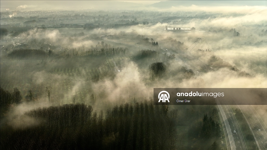 Fog shrouds Turkiye's Duzce