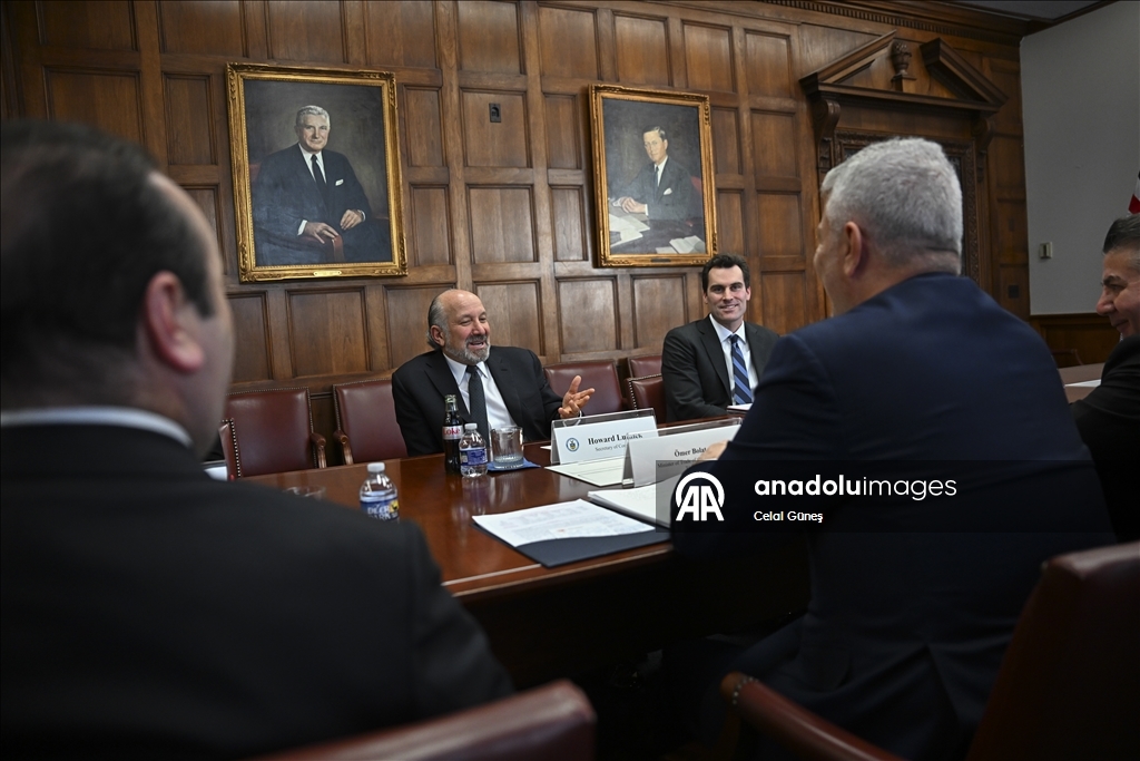 Болат обсудил с главой Минторга США развитие торгово-экономического партнерства