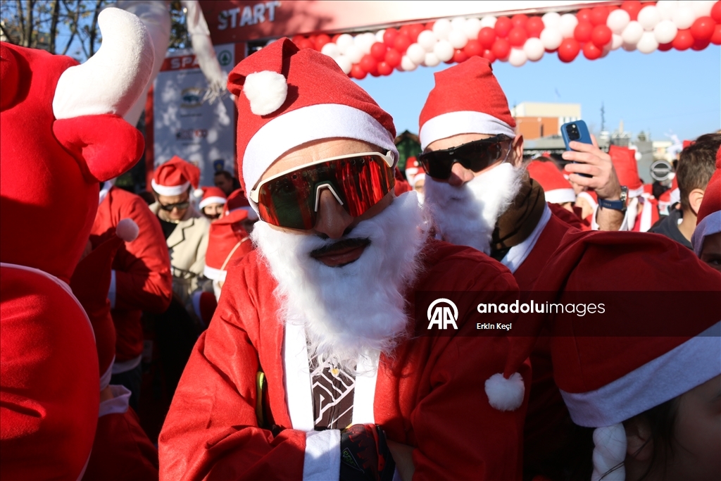 Priština trčala za humanost: Održan jubilarni mini-maraton "Trči Djeda Mraze"