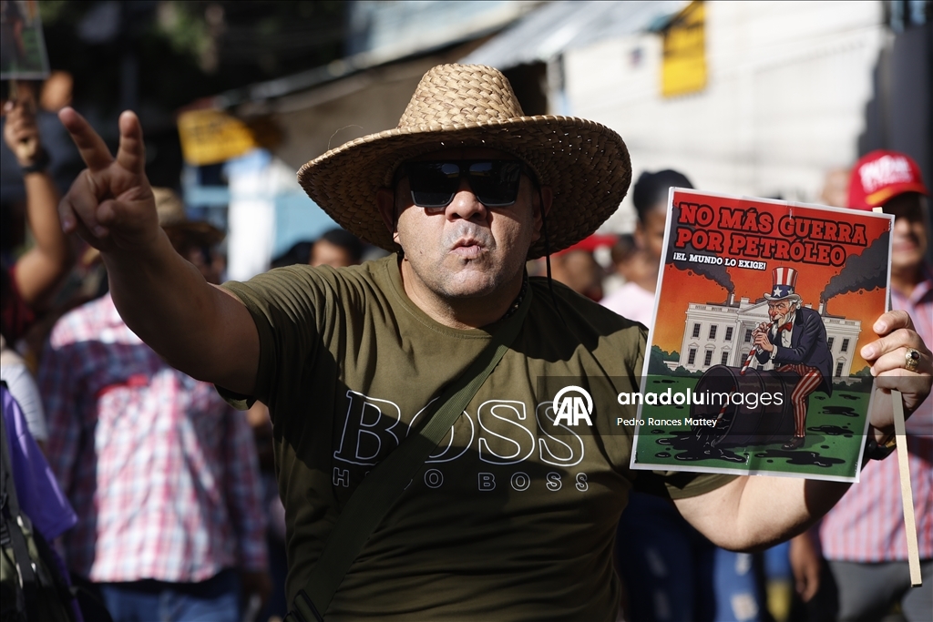 В Венесуэле прошла акция протеста из-за предполагаемого захвата нефтяного танкера США