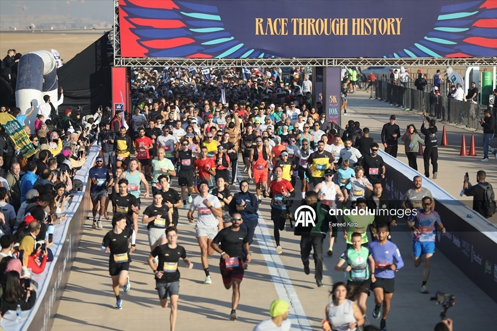 Mısır'da 'Piramitler Yarı Maratonu'