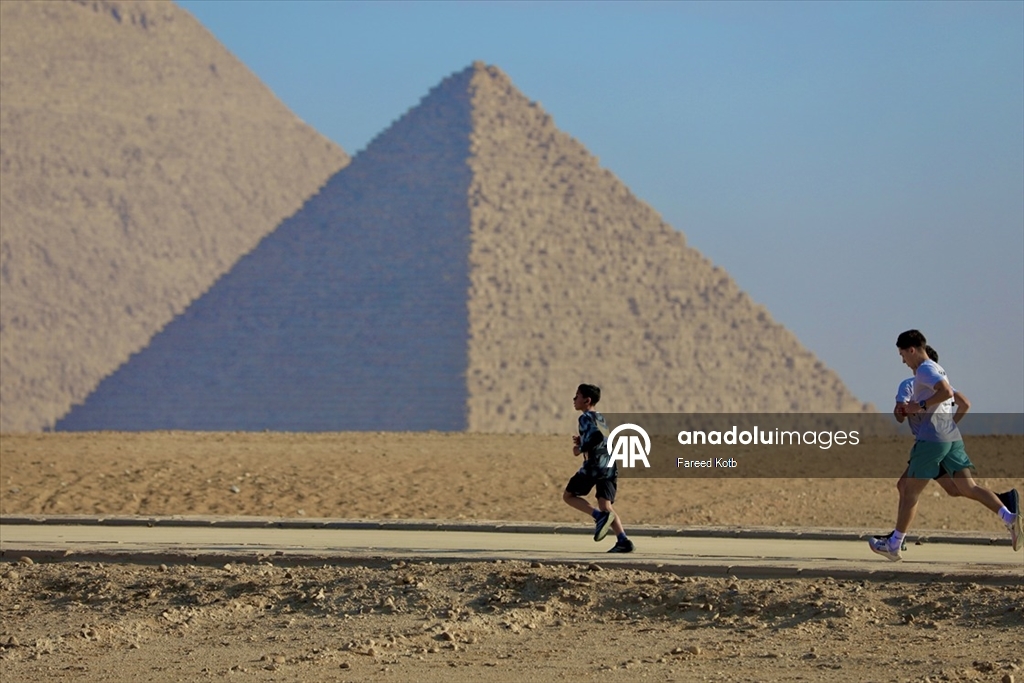 Mısır'da 'Piramitler Yarı Maratonu'