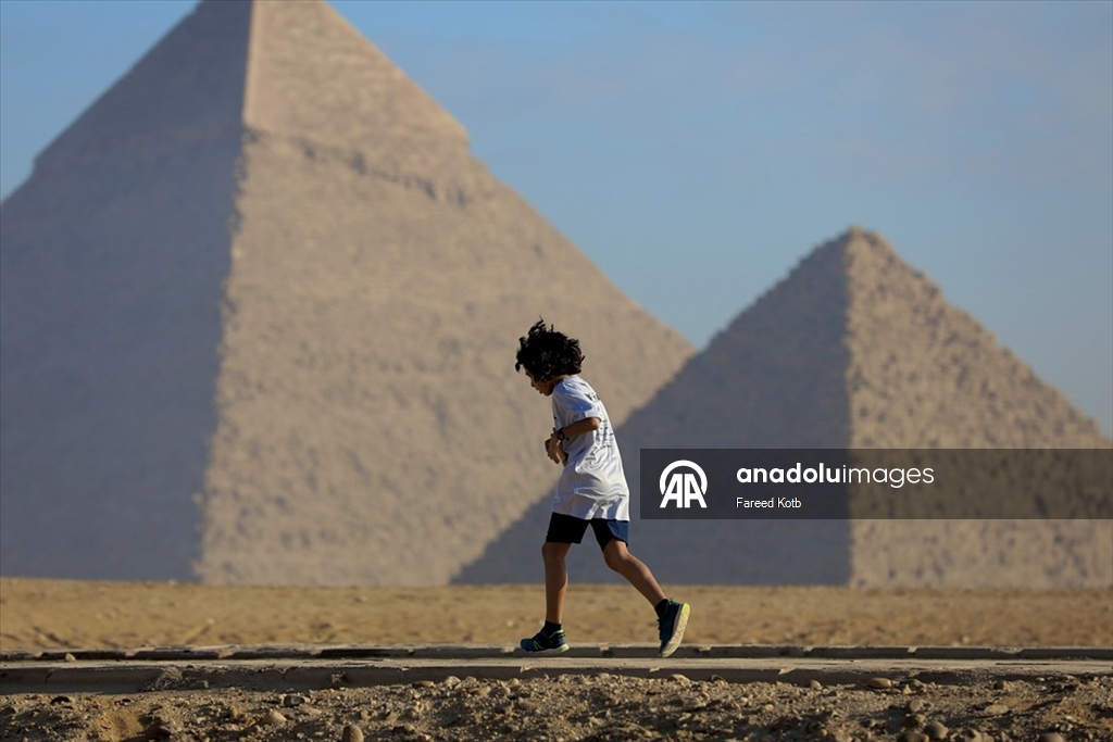 Mısır'da 'Piramitler Yarı Maratonu'