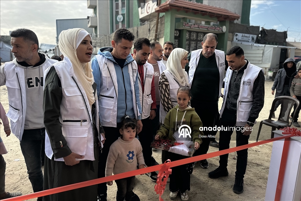 "أطباء حول العالم" التركية تعيد افتتاح مركز للعلاج الطبيعي بغزة