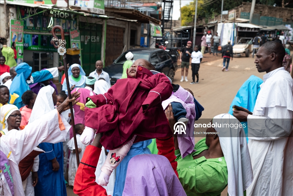 “Baby Tossing” ritual in Nairobi's Kibera