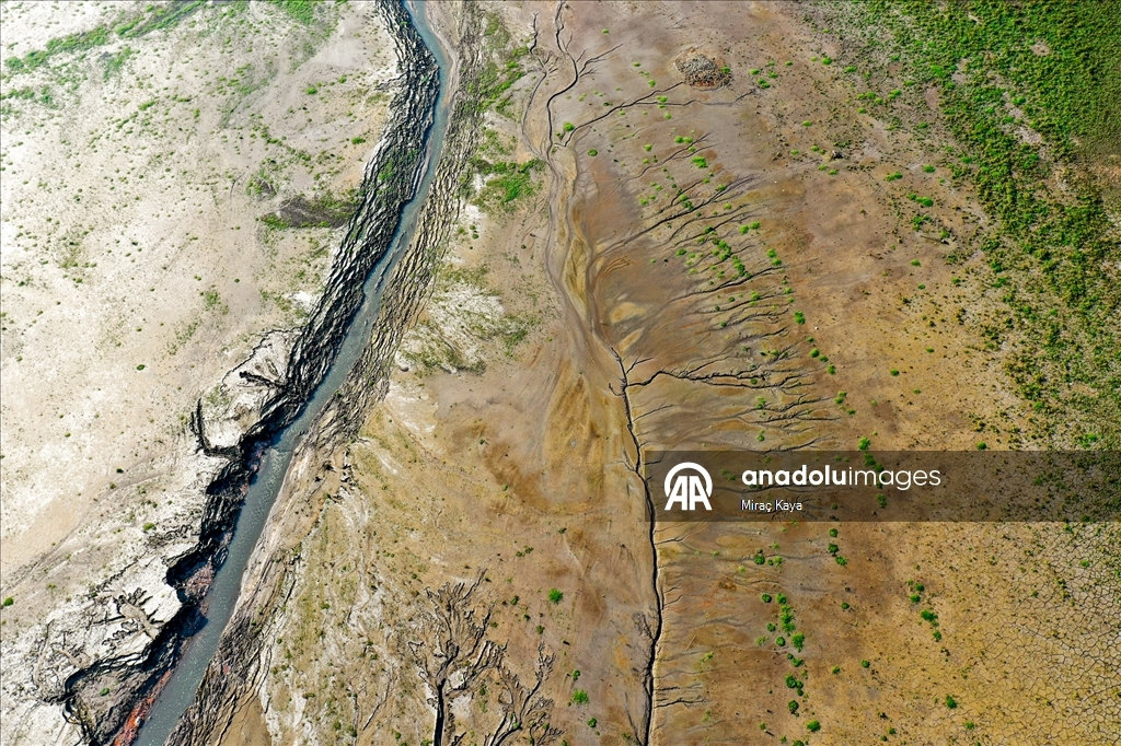 Balıkesir kent merkezinin su ihtiyacını karşılayan barajın seviyesi yüzde 10'un altına düştü