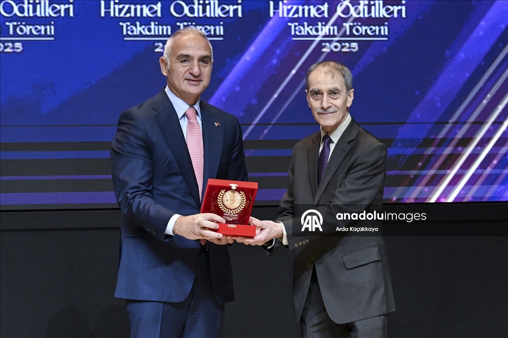 "2025 Türk Diline Hizmet Ödülleri" sahiplerini buldu