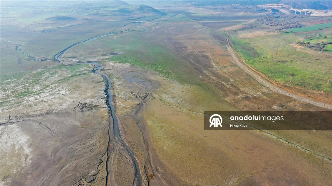 Balıkesir kent merkezinin su ihtiyacını karşılayan barajın seviyesi yüzde 10'un altına düştü