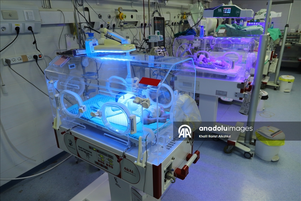 Gazze'de prematüre bebekler hayatta kalma mücadelesi veriyor