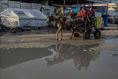 Дожди и холод на юге Газы осложняют жизнь перемещенных палестинцев