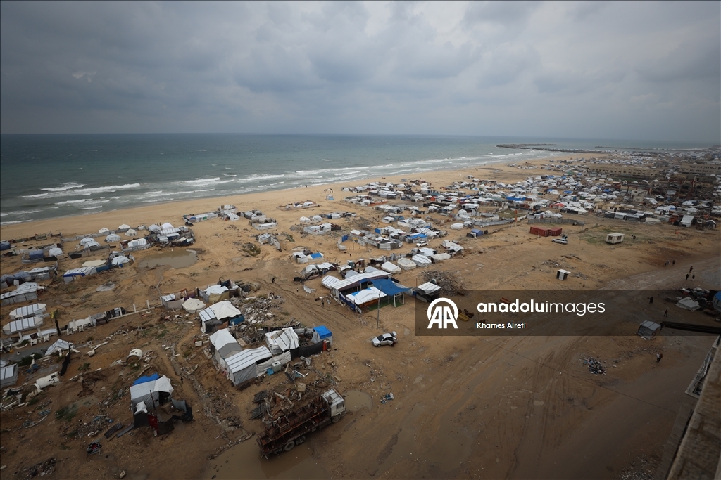 Наводнение затопило прибрежные лагеря в Газе