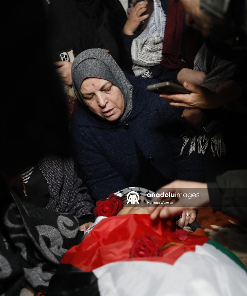 17-летний палестинец Аммар Яссер Сабах был убит во время израильского рейда на оккупированном Западном берегу